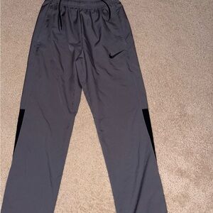 Nike Men's Gray Athletic dri fit Pants men’s small